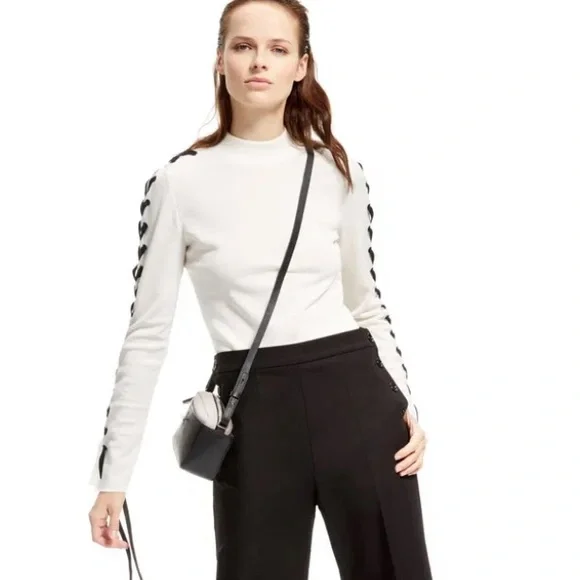 SPORTMAX White Sweater with Black Lace-Up Sleeves - Picture 4 of 9
